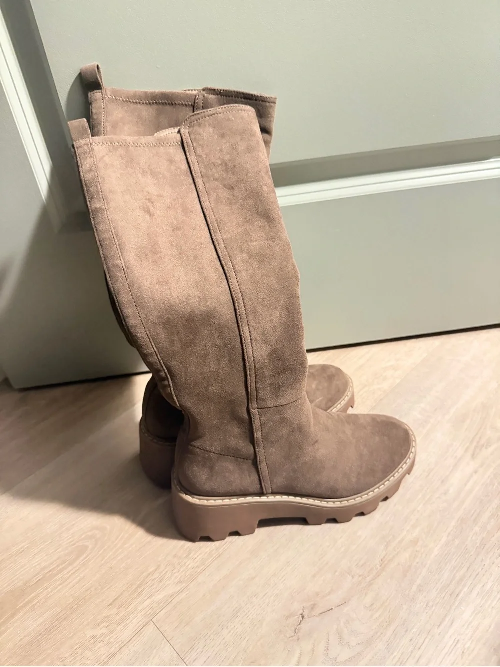 Dolce Vita Boots in Brown